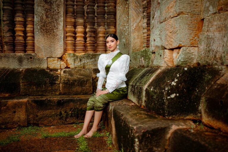 Cambodian women in temple